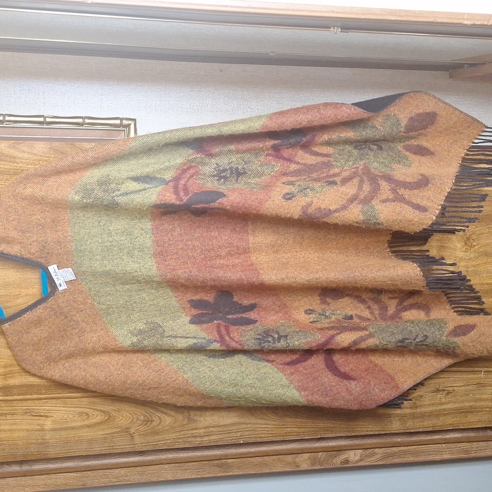 29 Palms Poncho - Picture 5 of 5